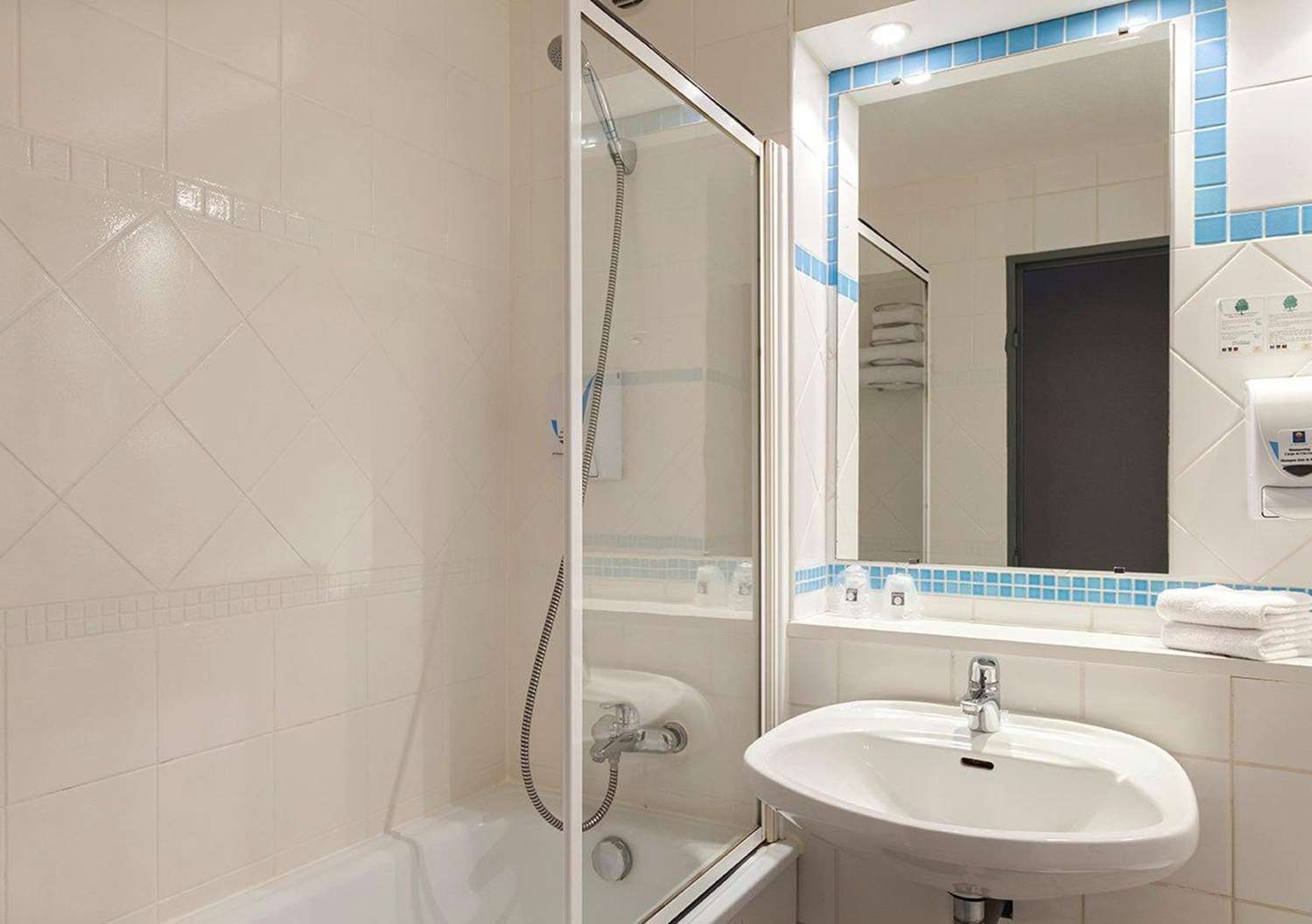 Comfort Hotel Lille L'Union 53/53