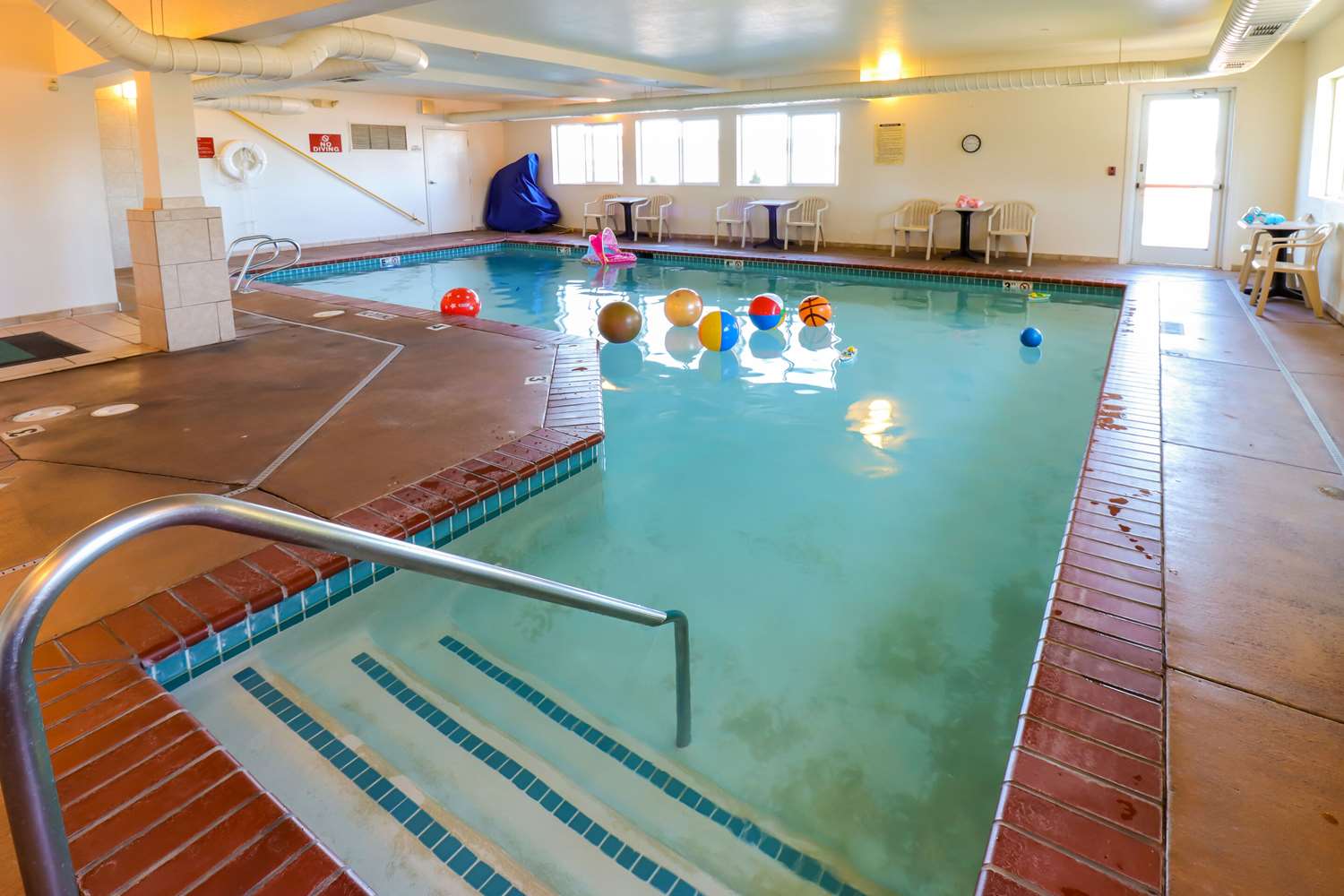 Quality Inn & Suites Sequim at Olympic National Park 6/21