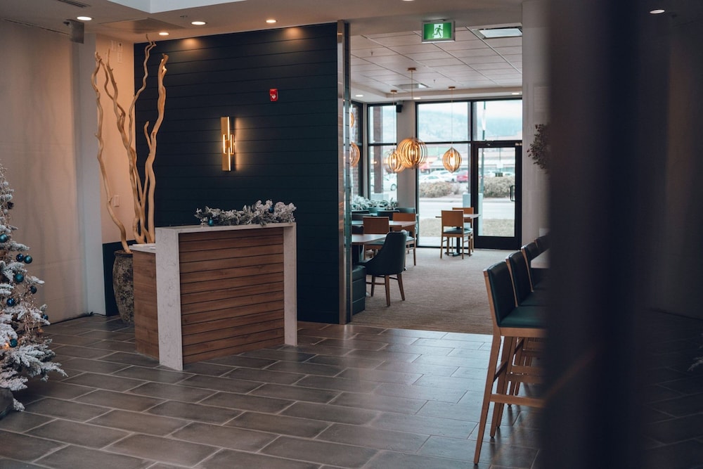Four Points by Sheraton Penticton at the Convention Centre 2/44