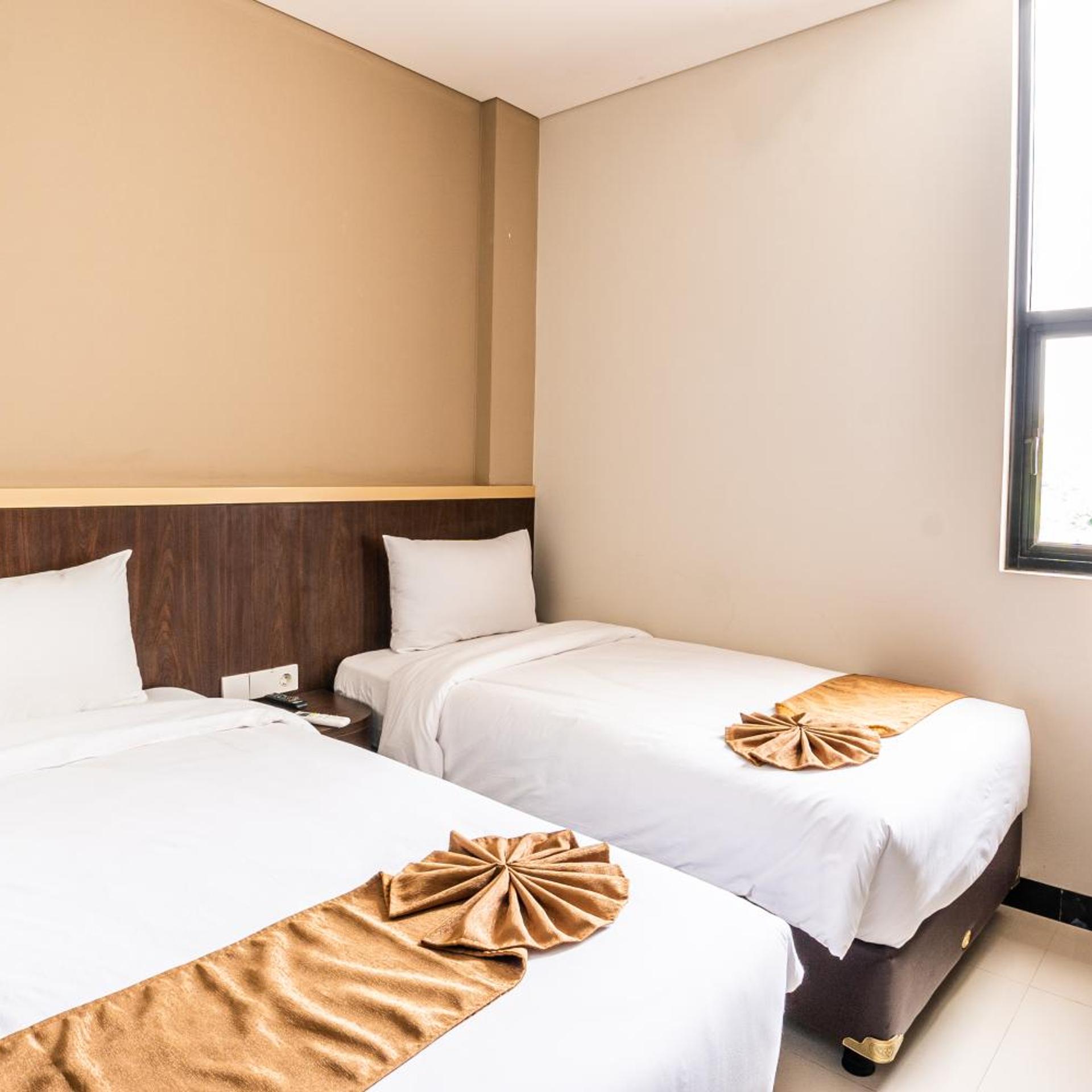Kiyana Hotel Semarang 10/19