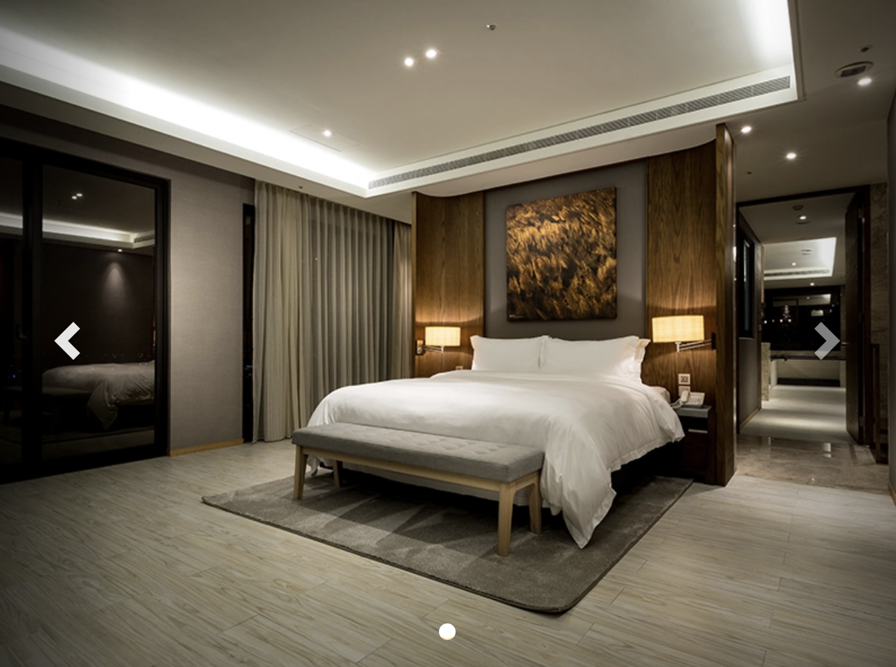PRESIDENTIAL, SUITE