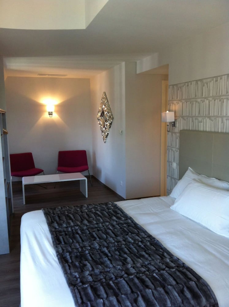 Hotel La Villa Nice Victor Hugo (ex Nouvel Hotel) 17/67