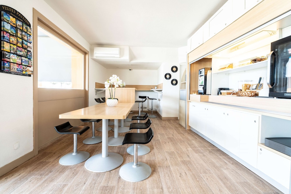 Kyriad Direct Brignoles - Provence Verte 22/27