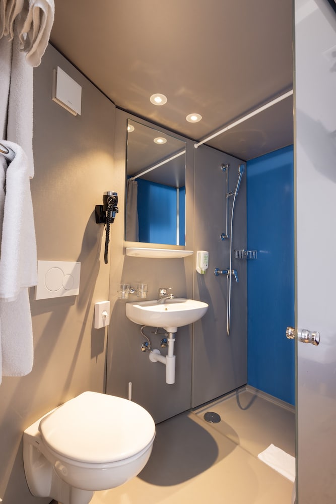 Fred Guest House Zurich Hauptbahnhof 48/50