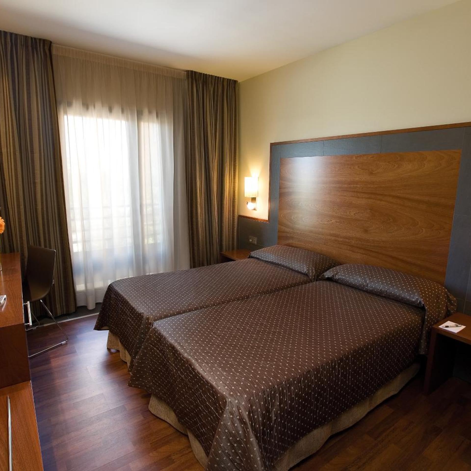 غرفة بسرير مزدوج، Hotel F G Logrono 4/10