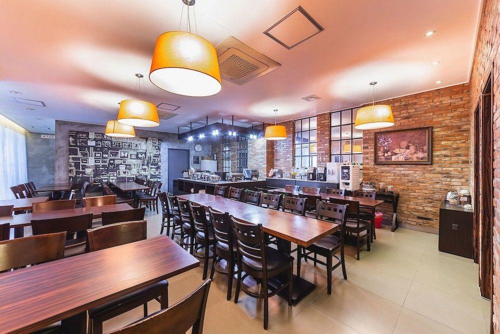G Tourist Hotel 42/53