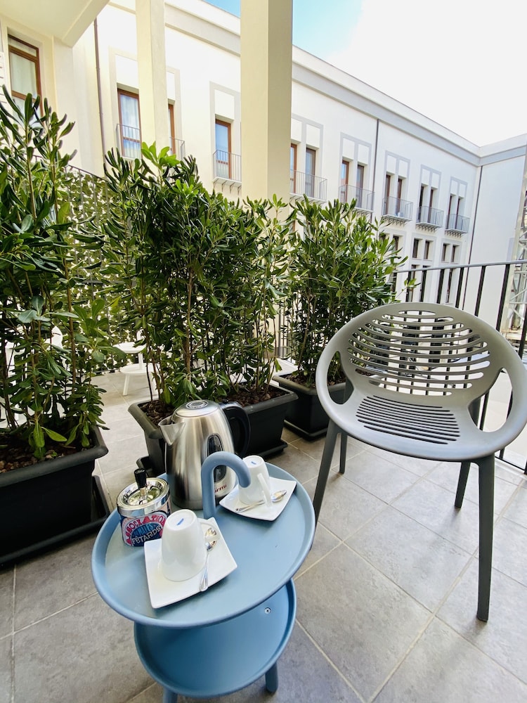 Suite Quaroni 33/49