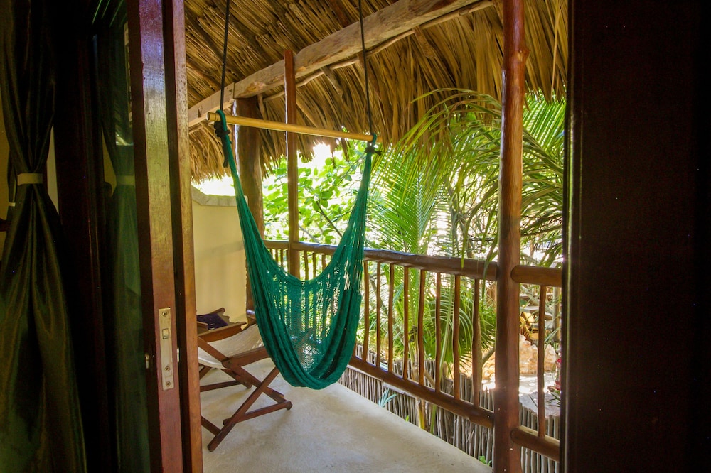 Playa Canek Boutique Eco Hotel 77/100