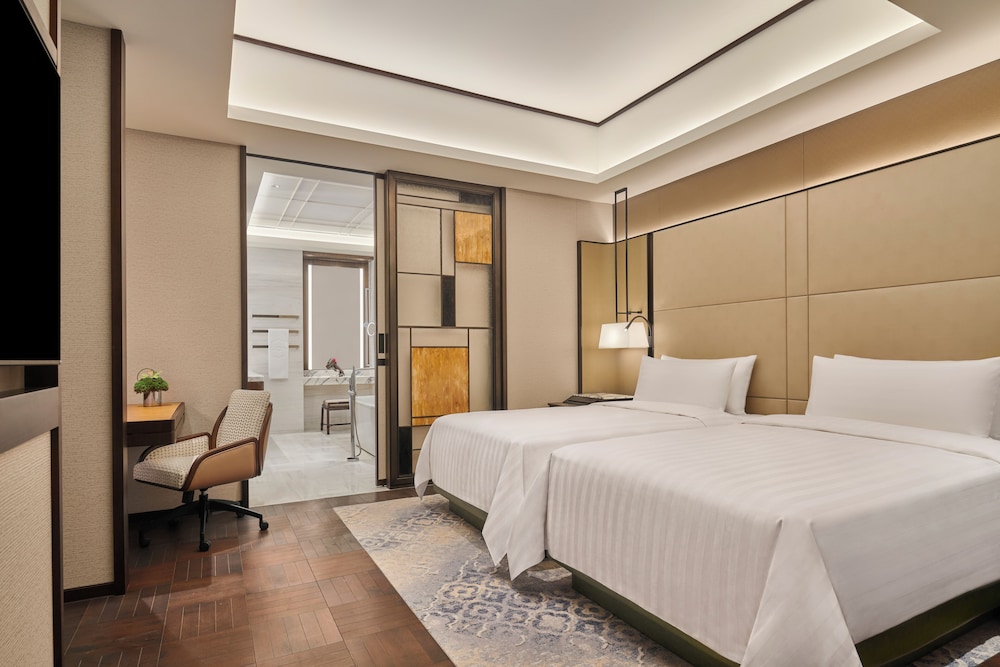 Shangri-La Qiantan Shanghai 9/50