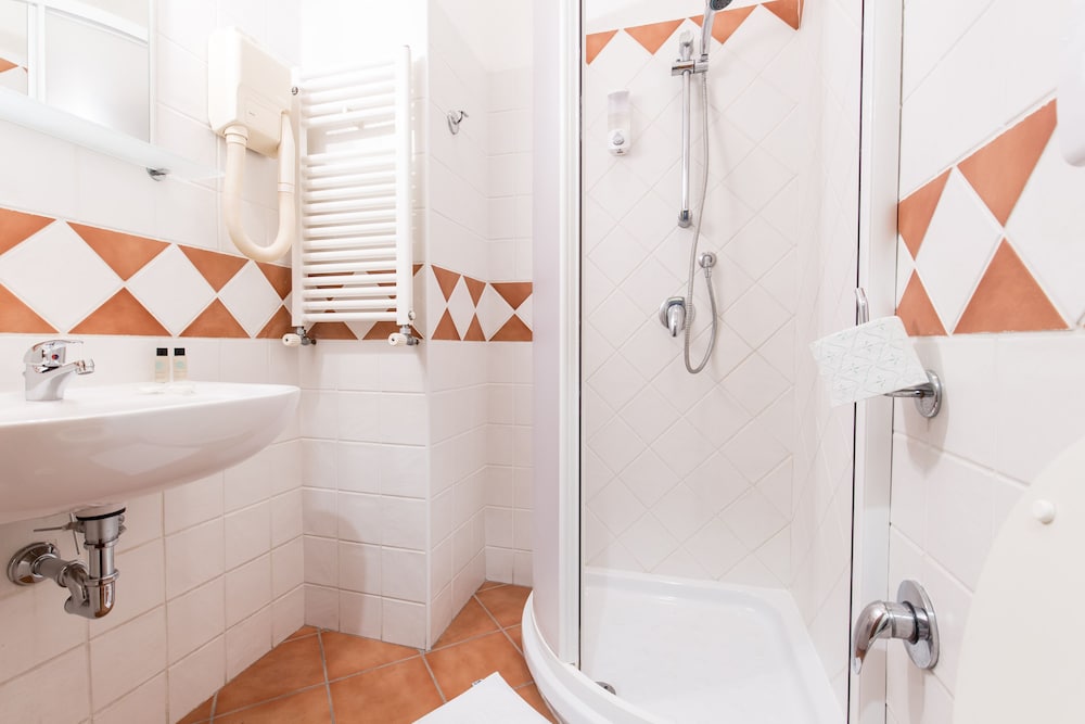 Hotel Trastevere 38/40