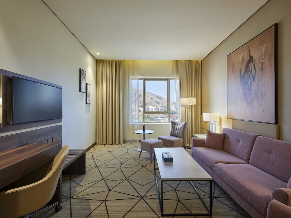 ورجا هوتيل أل نور(Wirgan Al Noor, Tapestry Collection by Hilton) 42/63