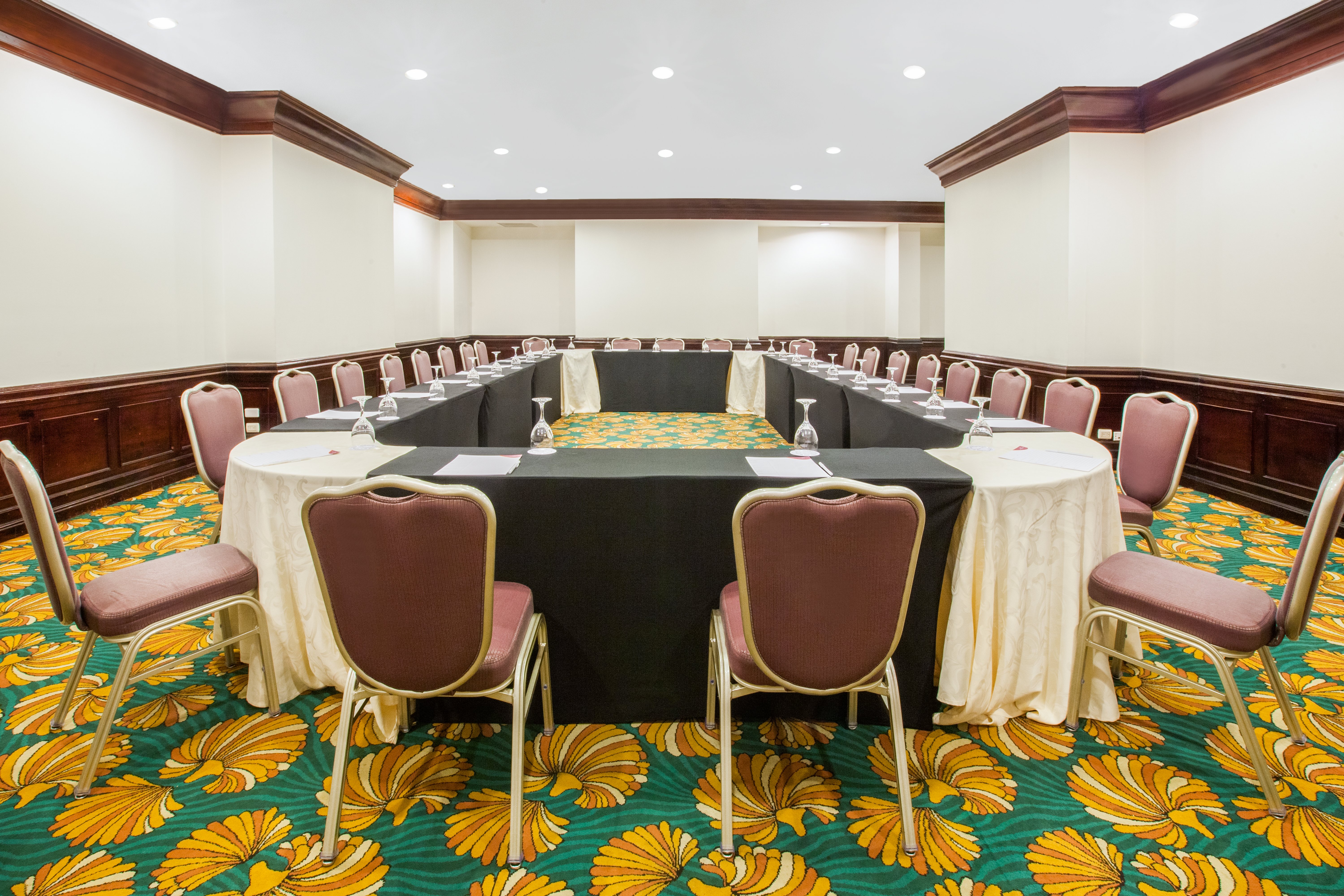 Crowne Plaza Managua 72/81