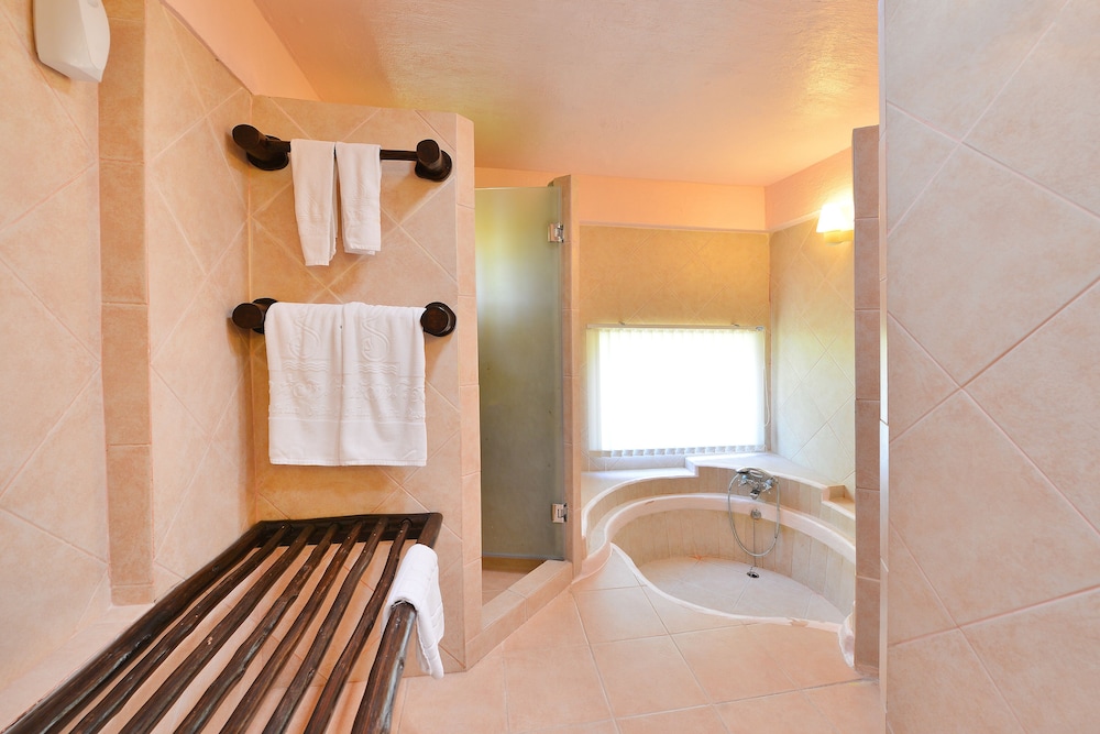 Supatra Hua Hin Resort 50/50