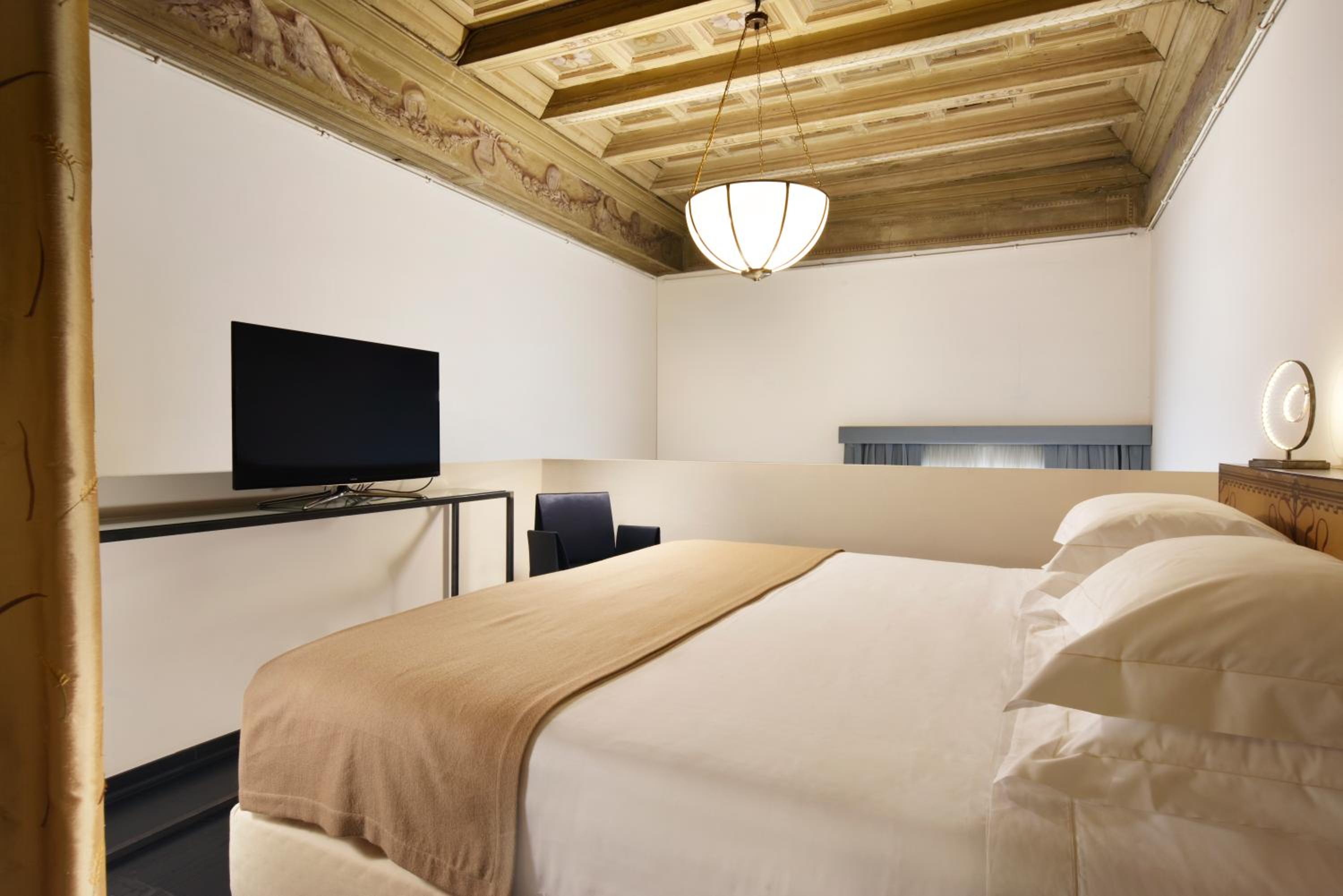 Suite, Two Story