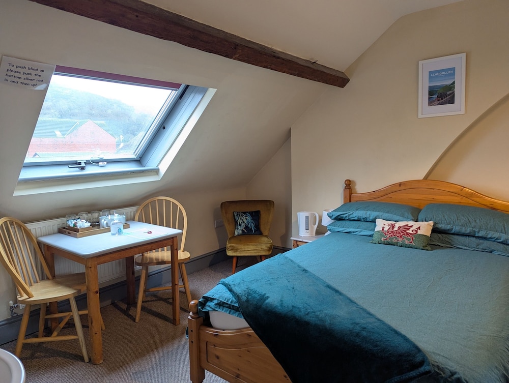 Llangollen Hostel 23/67