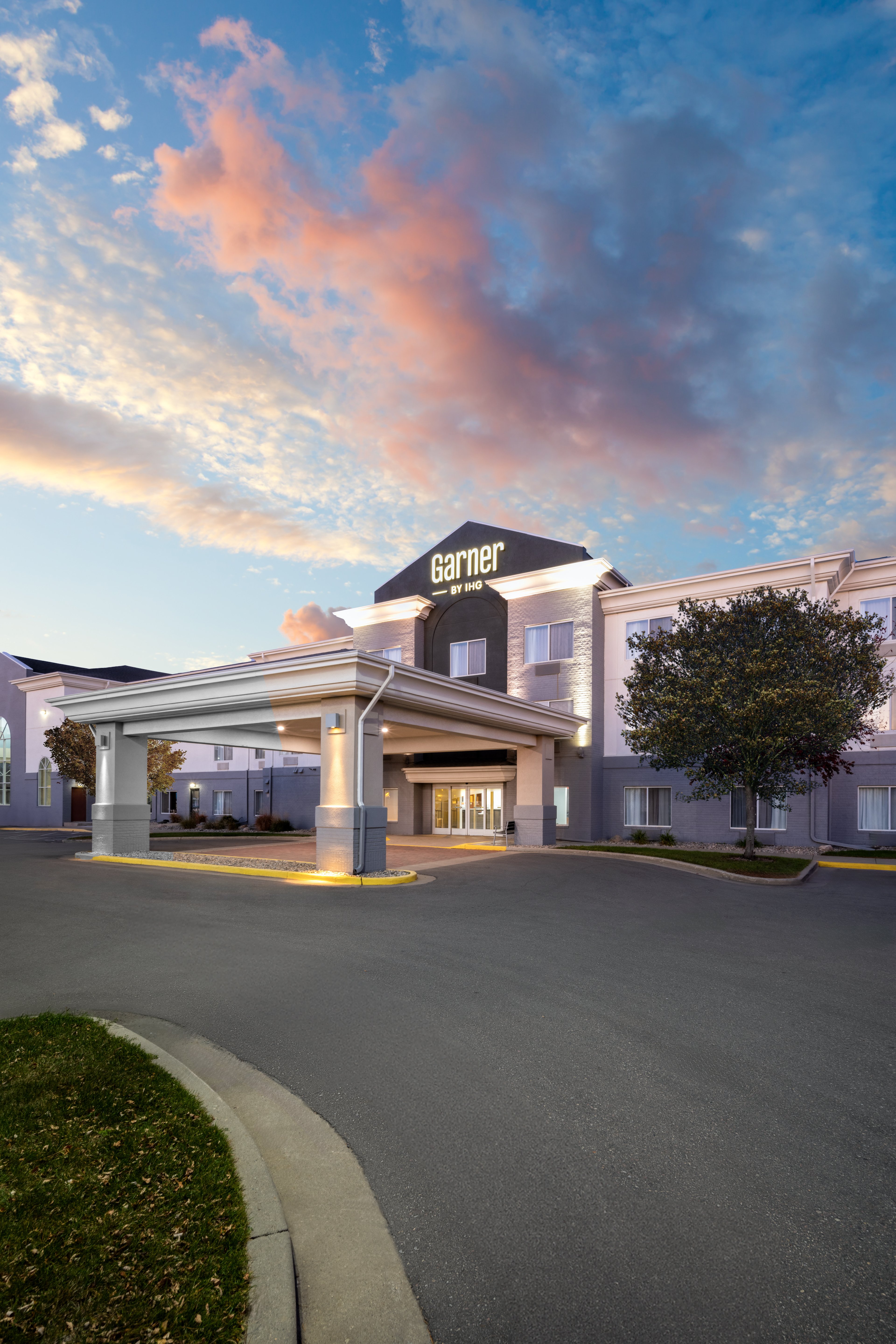 Holiday Inn Express Hotel And Suites Brookings 63/66