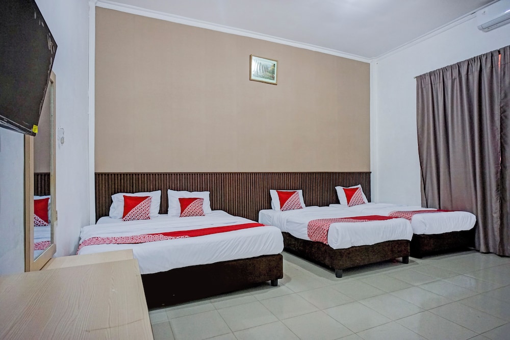 Hotel O Kuta Alam Near Masjid Oman Al-Makmur Formerly Daka Hotel 24/35