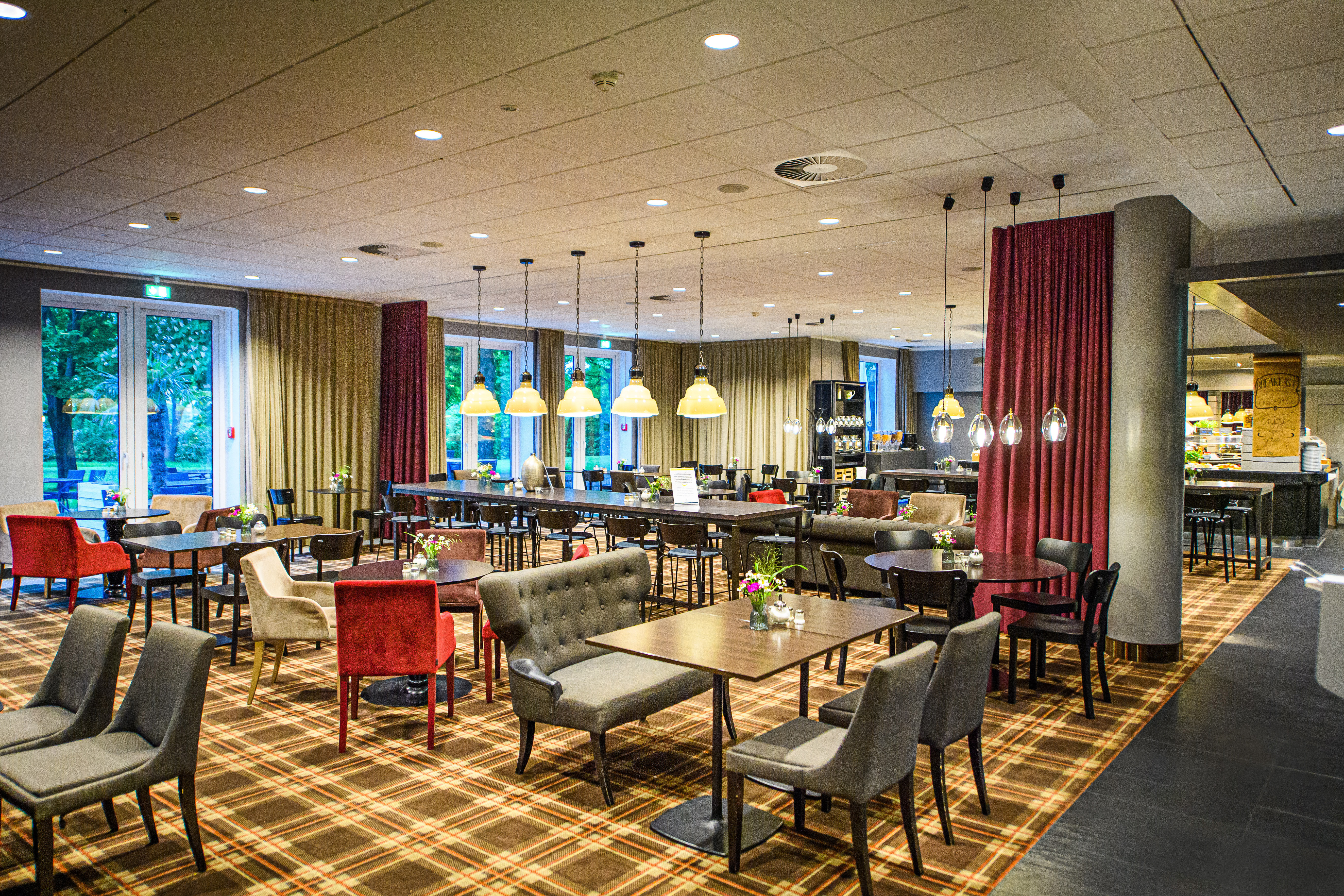 Holiday Inn Luebeck 30/50