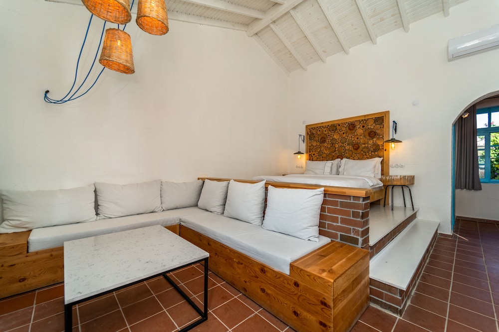 Yonca Lodge 29/50