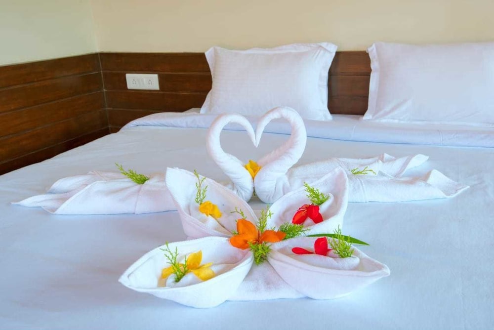 Sixth Element Luxury Resort 36/50