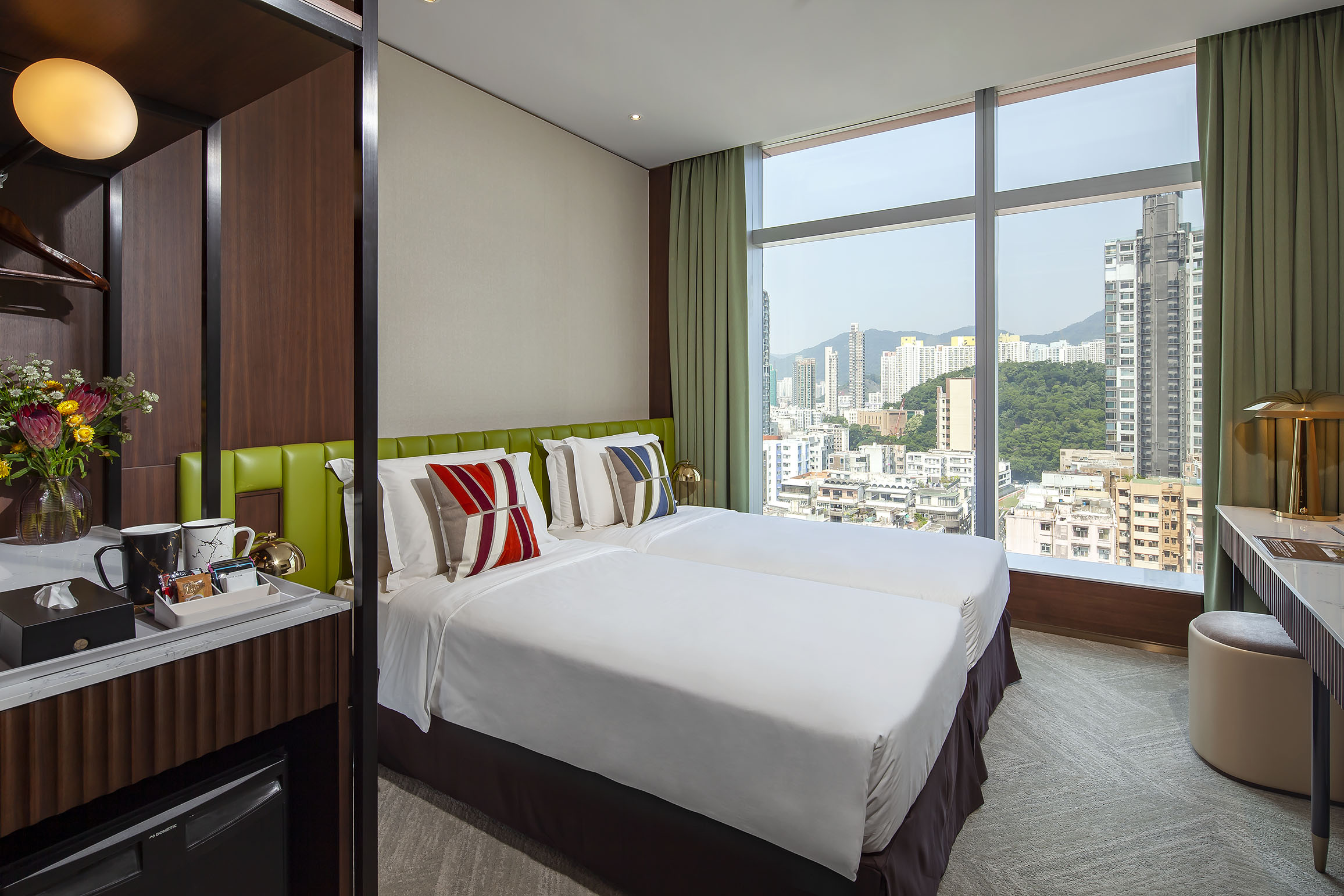 GRAND, CLASSIC, TWIN BEDS