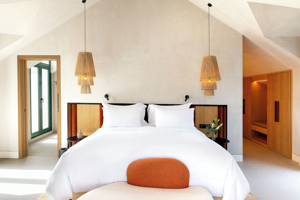 Suite, King Bed, Terrace