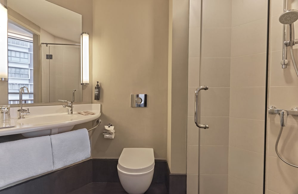 Ibis Singapore Novena Hotel 46/50