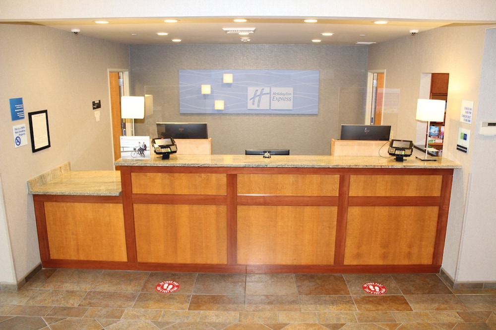 Holiday Inn Express Hotel Suites Cheney University Area 7/58