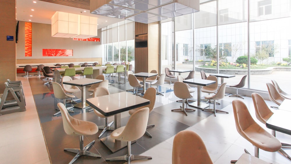 HOLIDAY INN EXPRESS WEIHAI HI-TECH ZONE 20/31