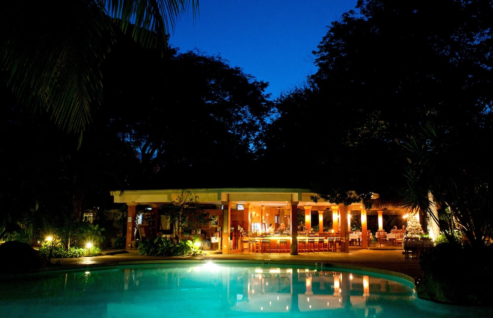 Hotel Capitan Suizo 2/75