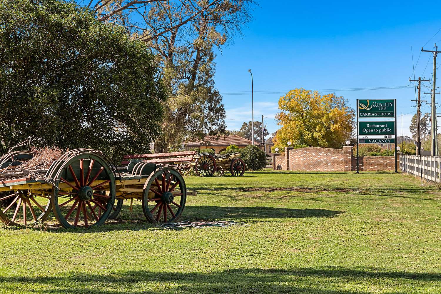 Quality Inn Carriage House 34/44