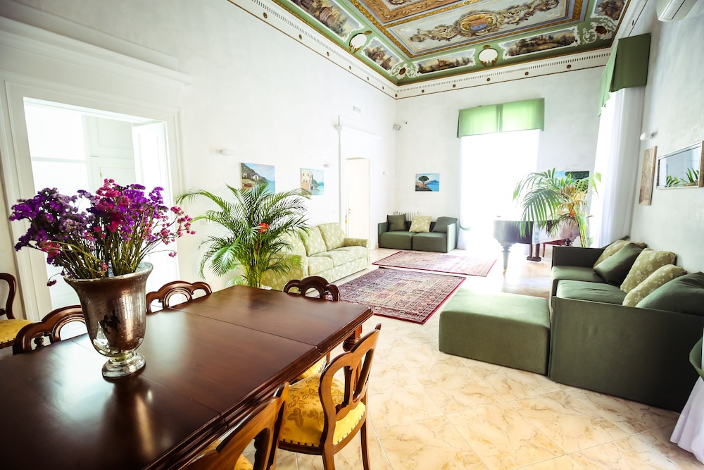 Hotel Napoli Mia 53/65