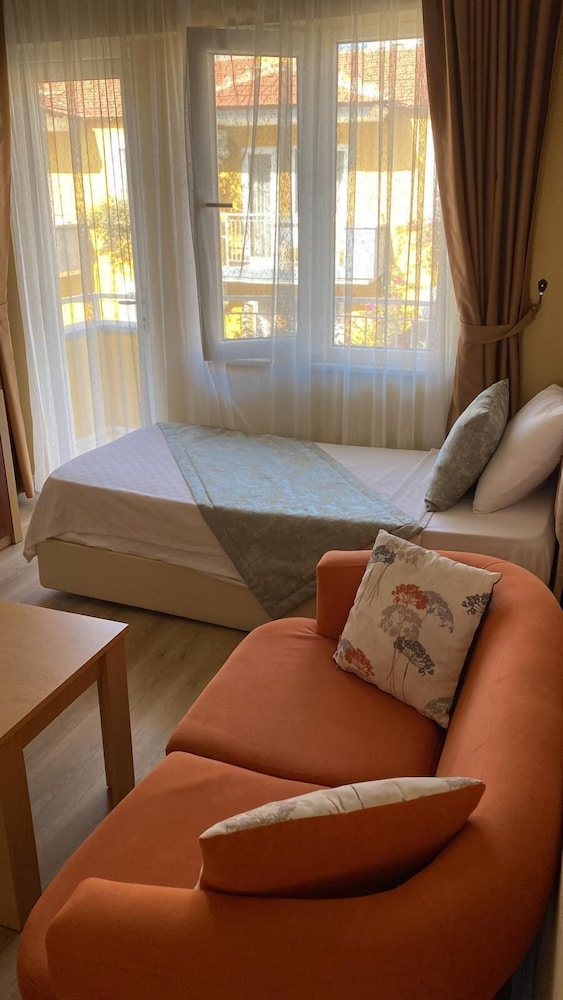 Merveille Hotel 20/48
