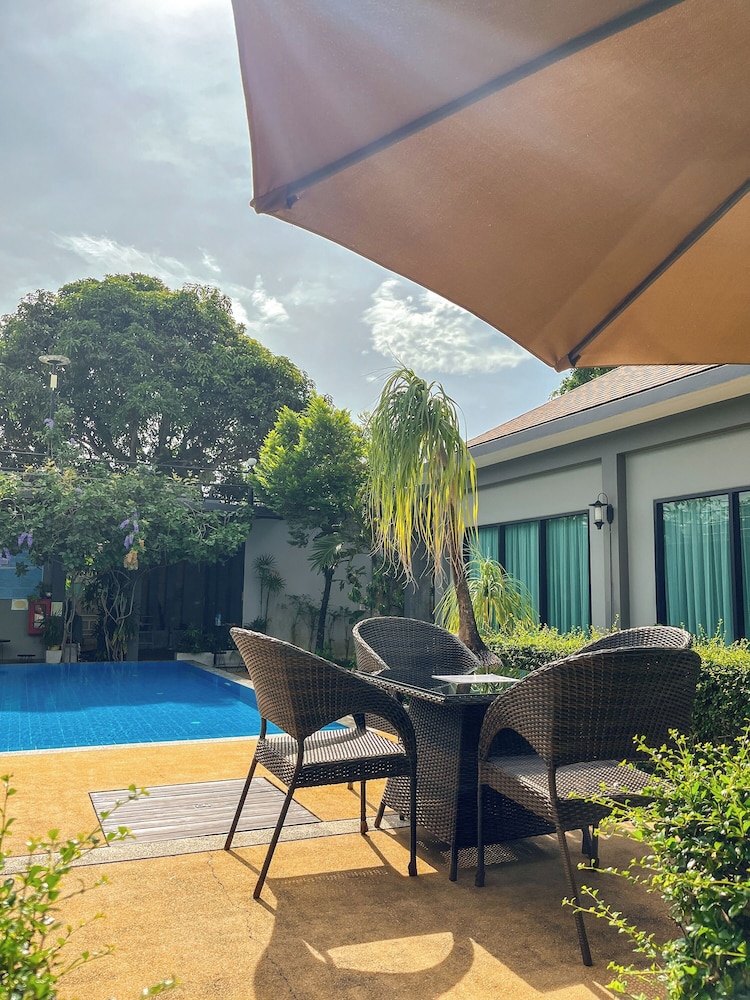 Baan Mee Phuket 33/55