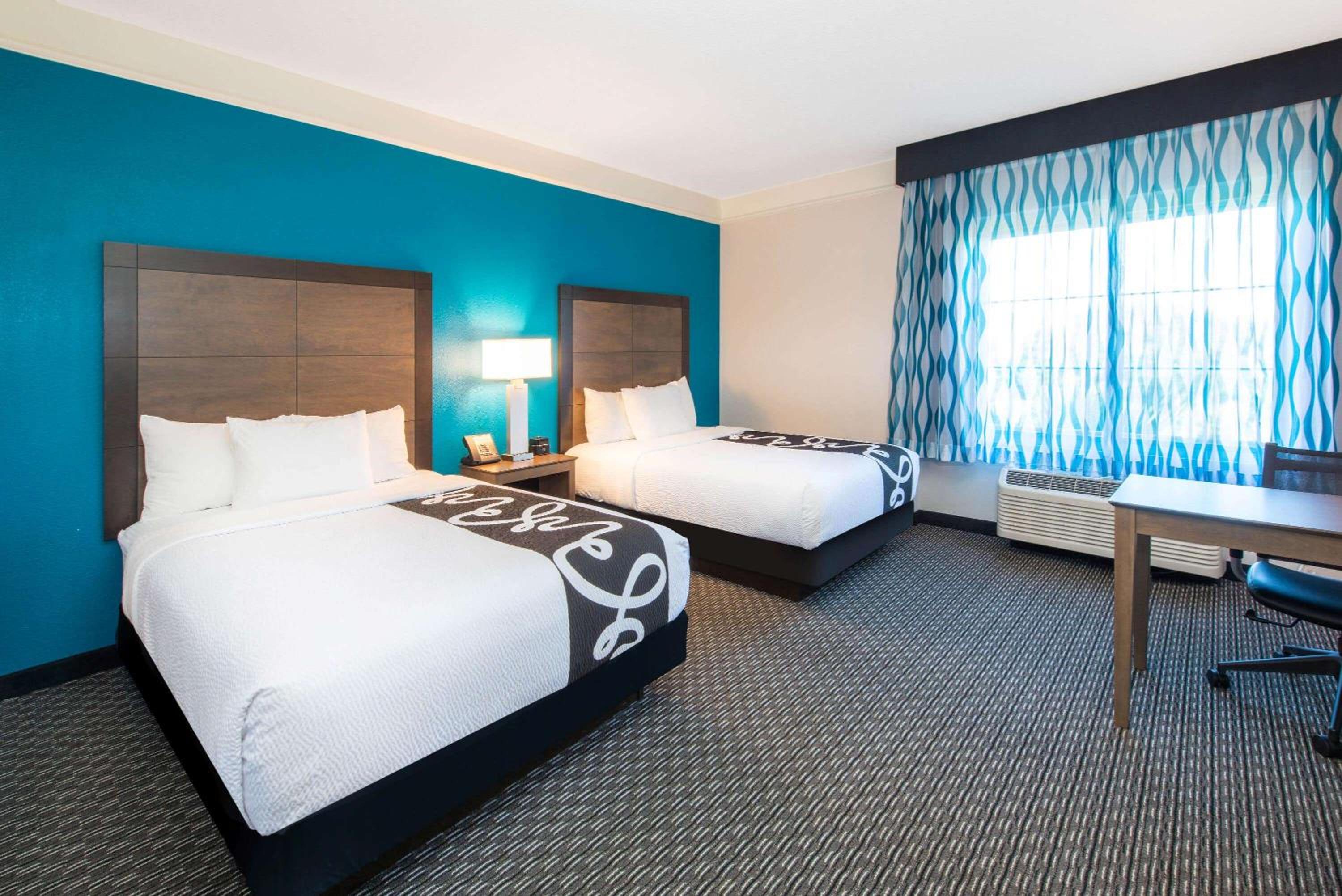 غرفة ديلوكس بسريرين مزدوجين، La Quinta Inn & Suites by Wyndham Tampa Brandon Regency Park 5/6