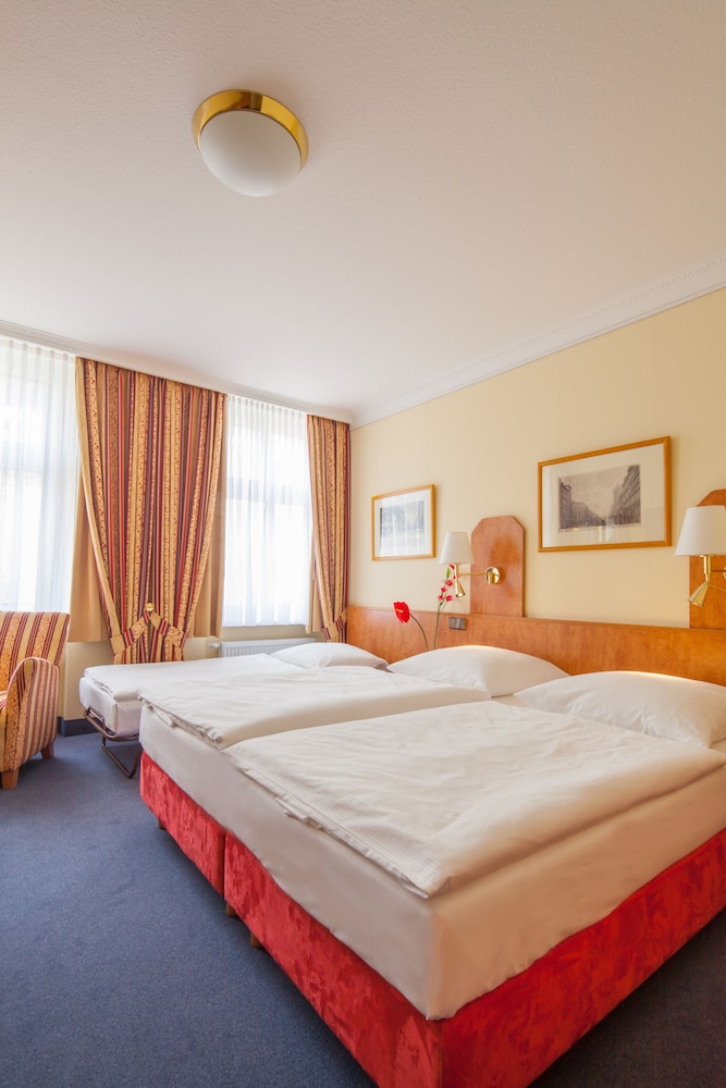 Hotel Kastanienhof Berlin 9/75