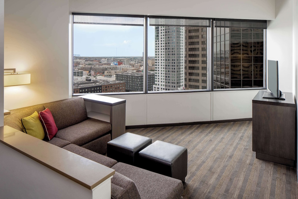 Hyatt House New Orleans/Downtown 34/74
