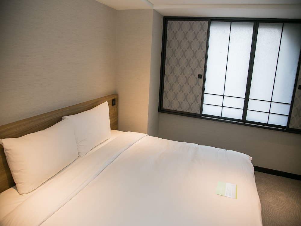 Royal Inn Taipei Nanxi Mrt Zhongshan Station 14/66
