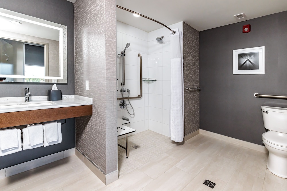 Hyatt Place Toronto Brampton 44/50