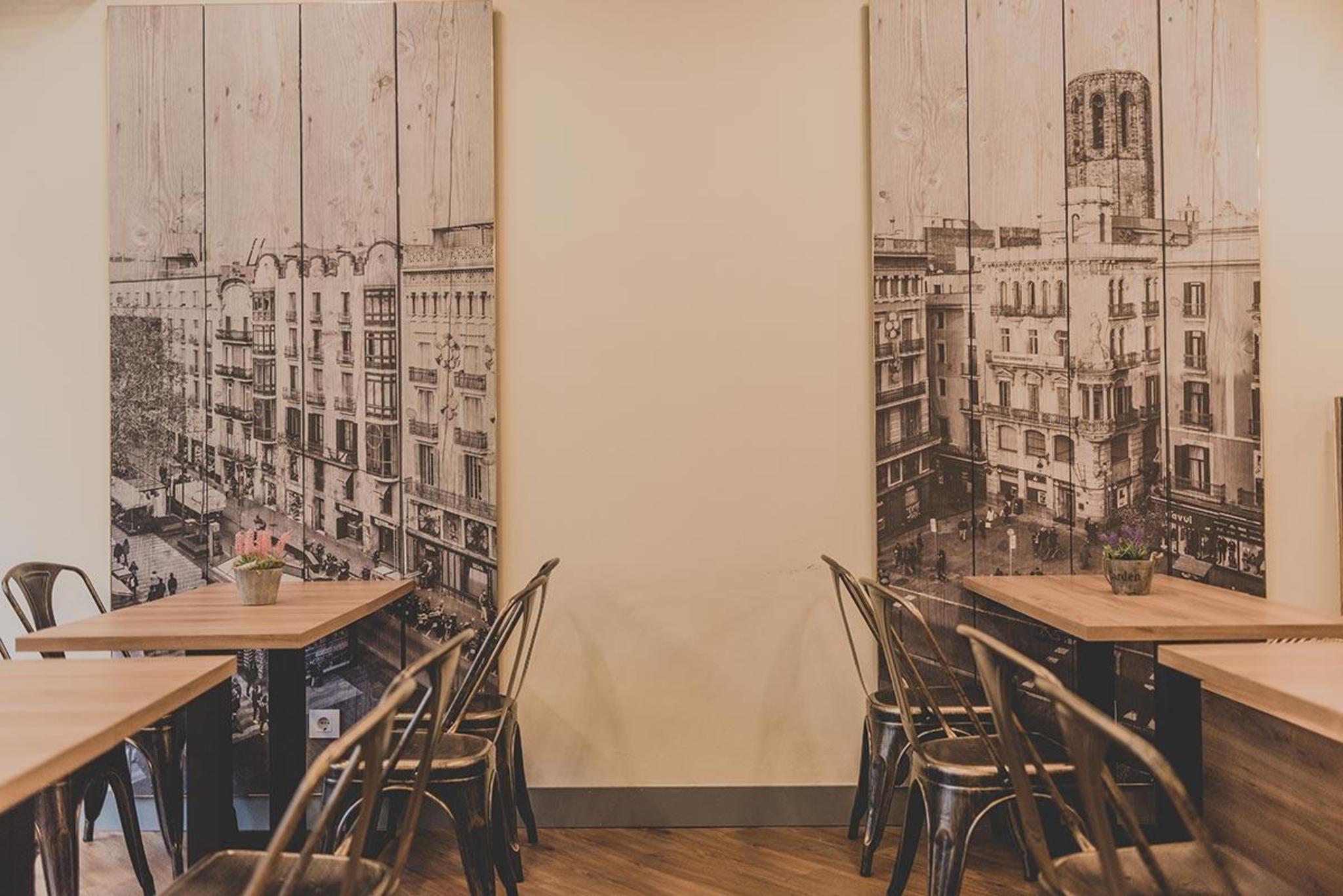 Hostal Marenostrum 53/58