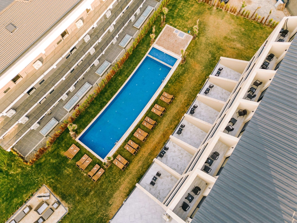Ramada by Wyndham Cesme 63/67
