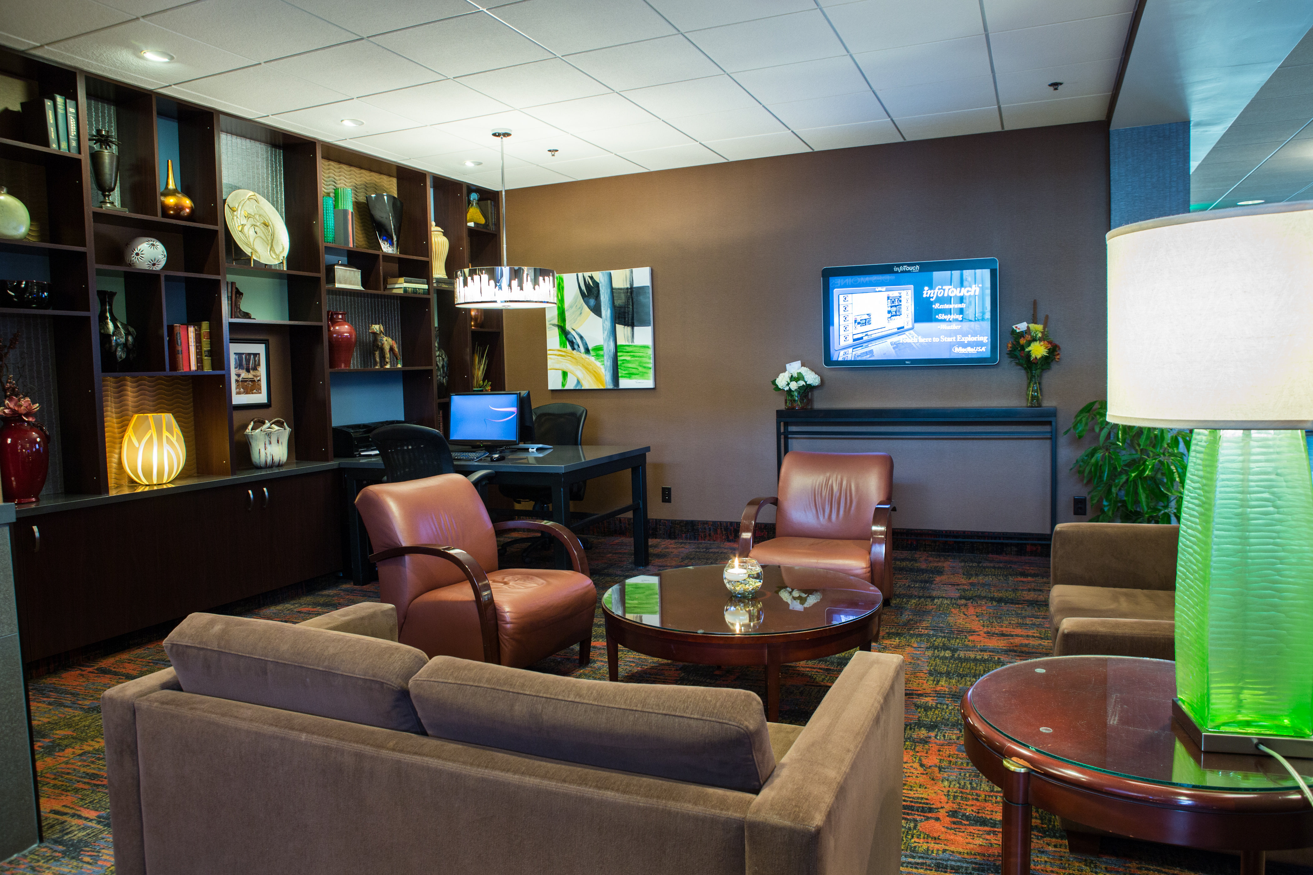 Holiday Inn Des Moines Downtown-Mercy Area 8/21