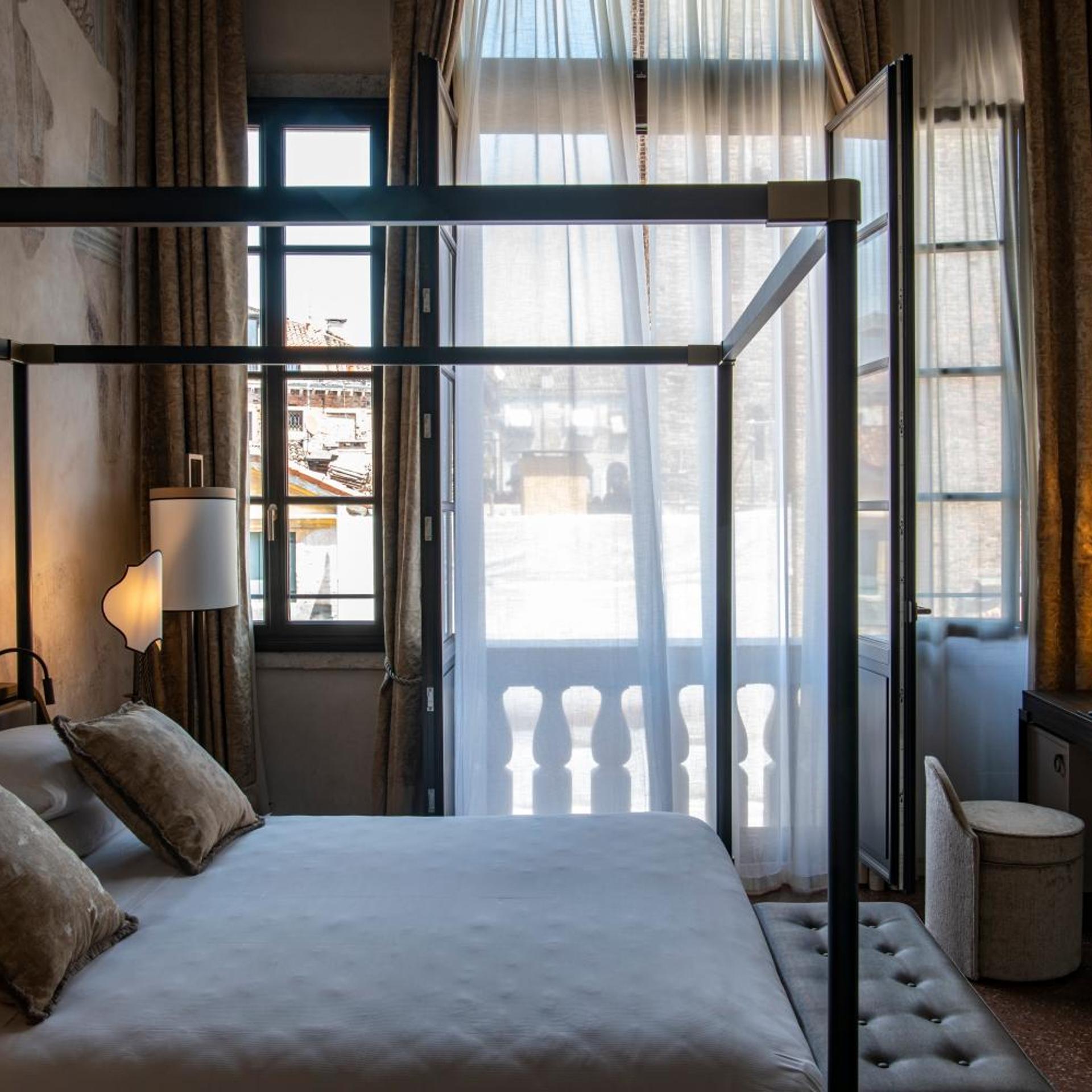 Palazzo De Polo 13/50