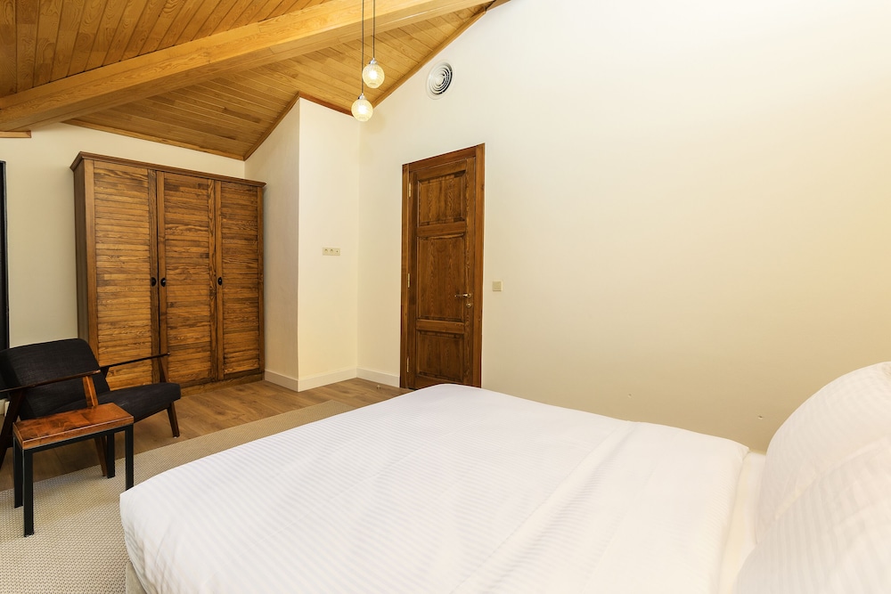 Raven Suites Old City Istanbul 10/21