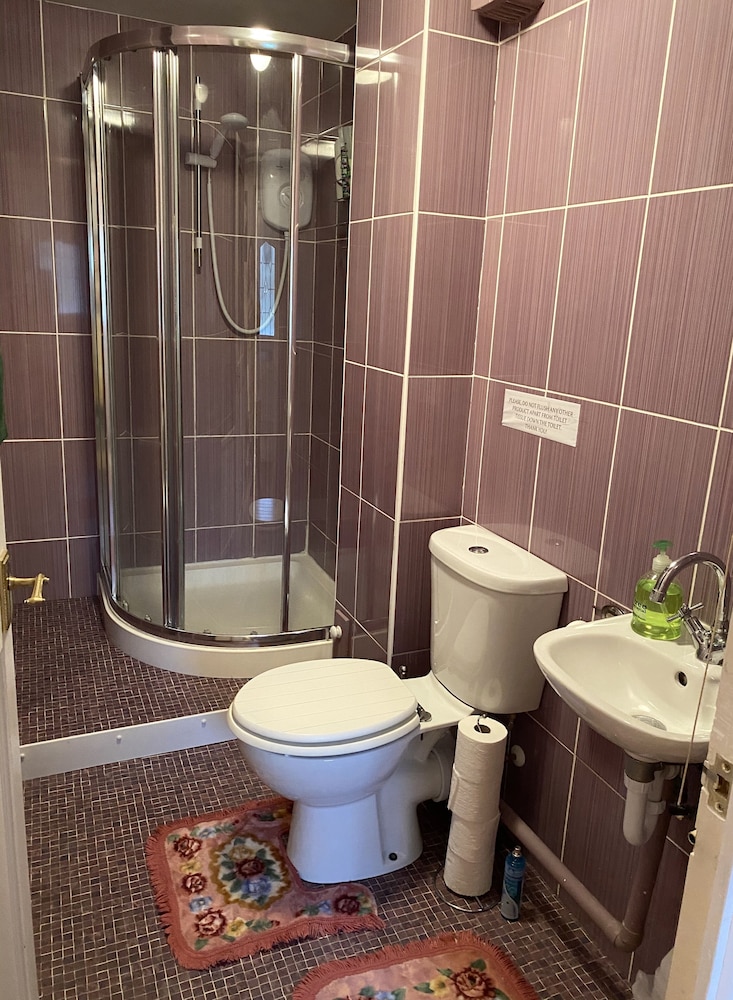Camelot Retreat 34/40