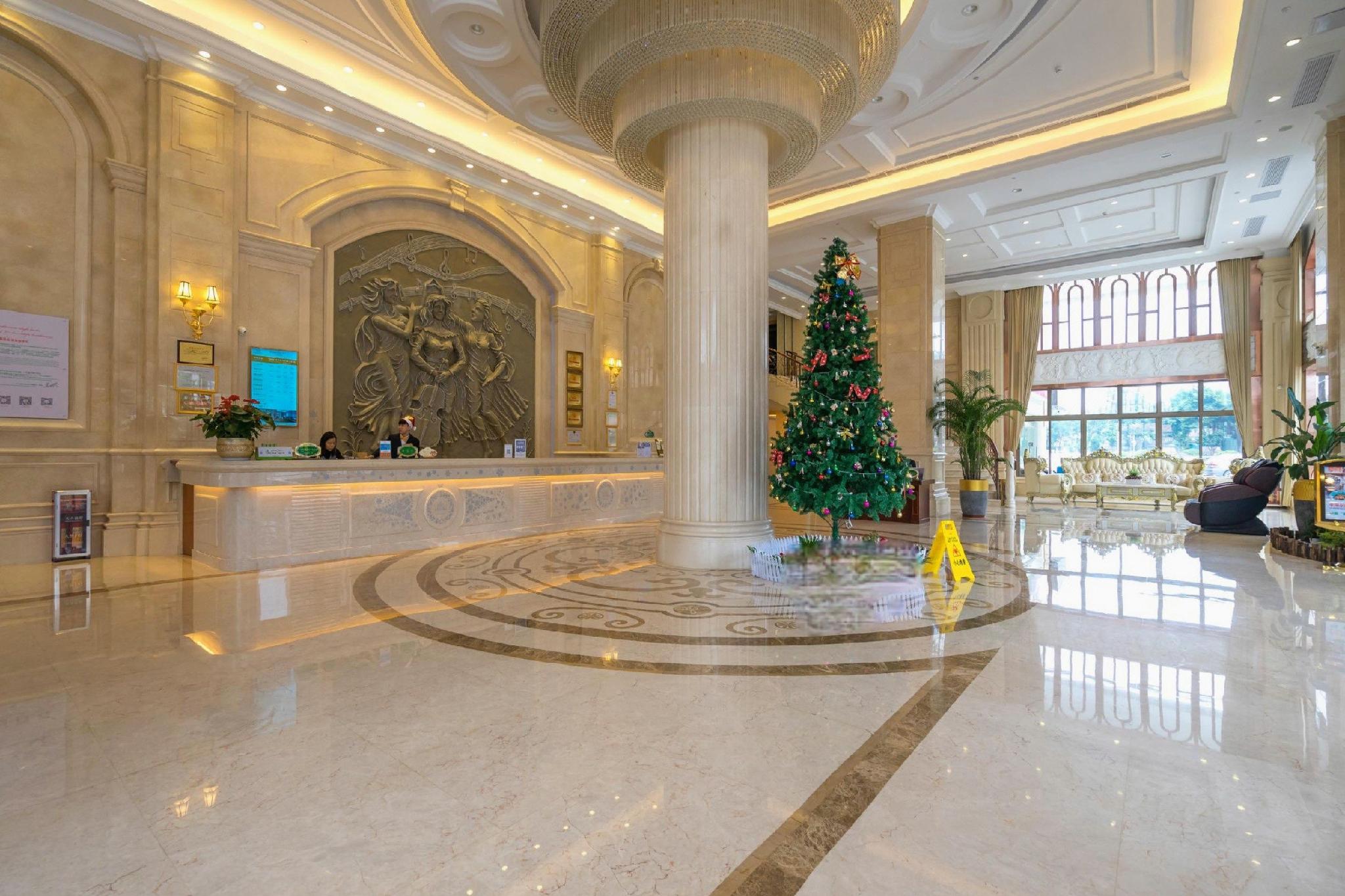 Vienna lnternational Hotel 14/39