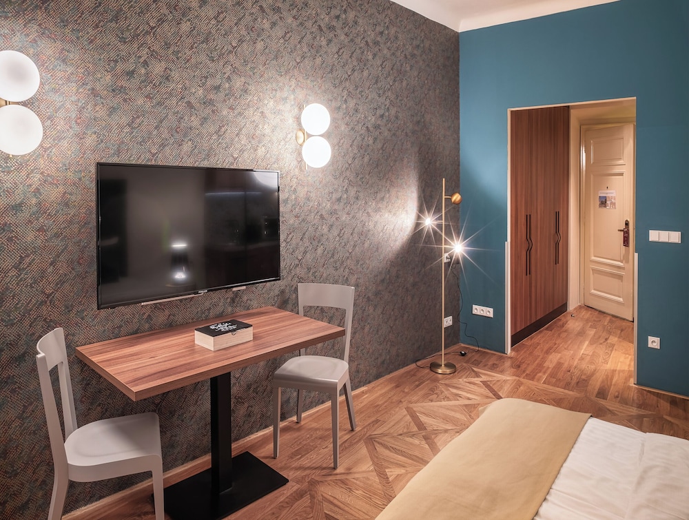 Golden Angel Suites by Adrez Living 46/62