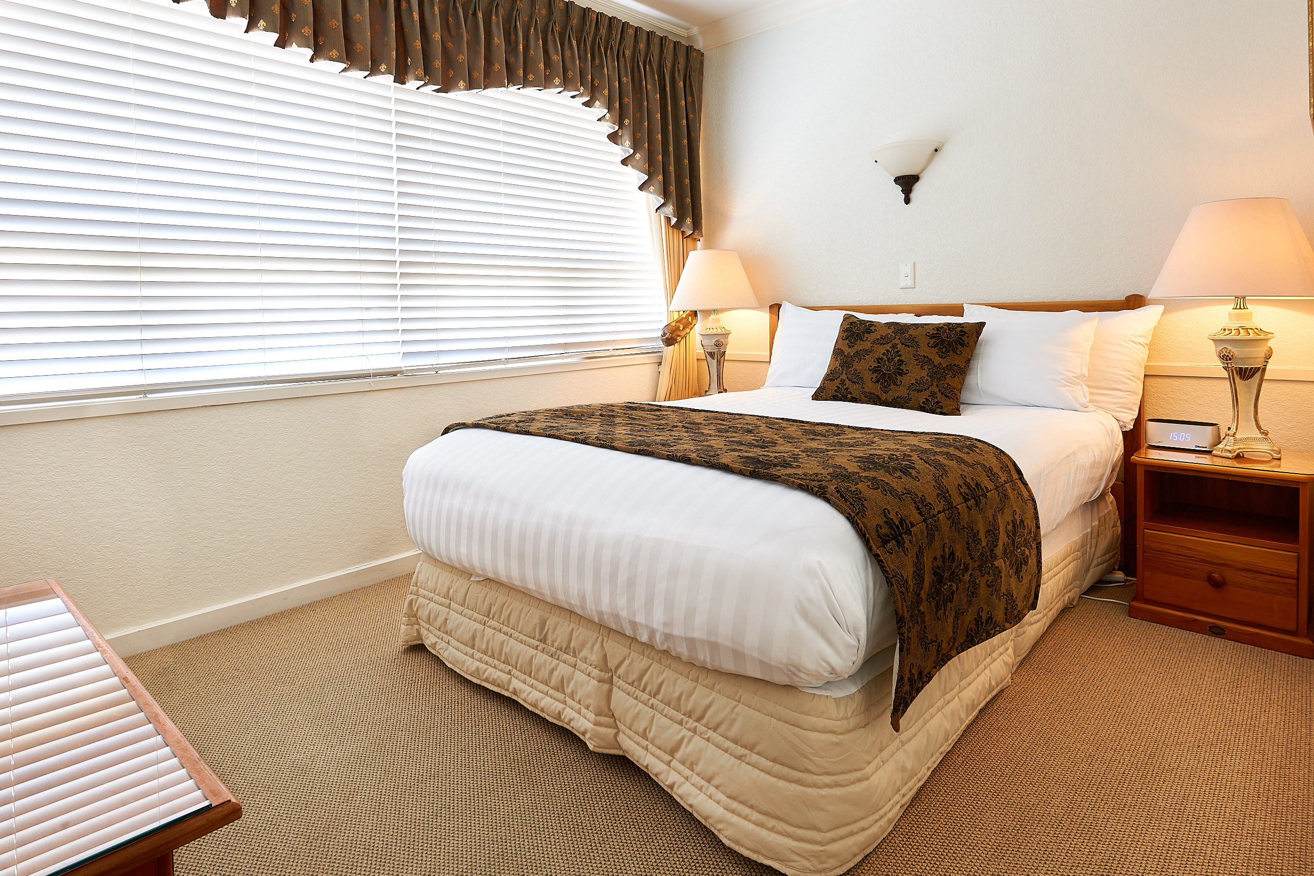 2 Bedrooms, Suite