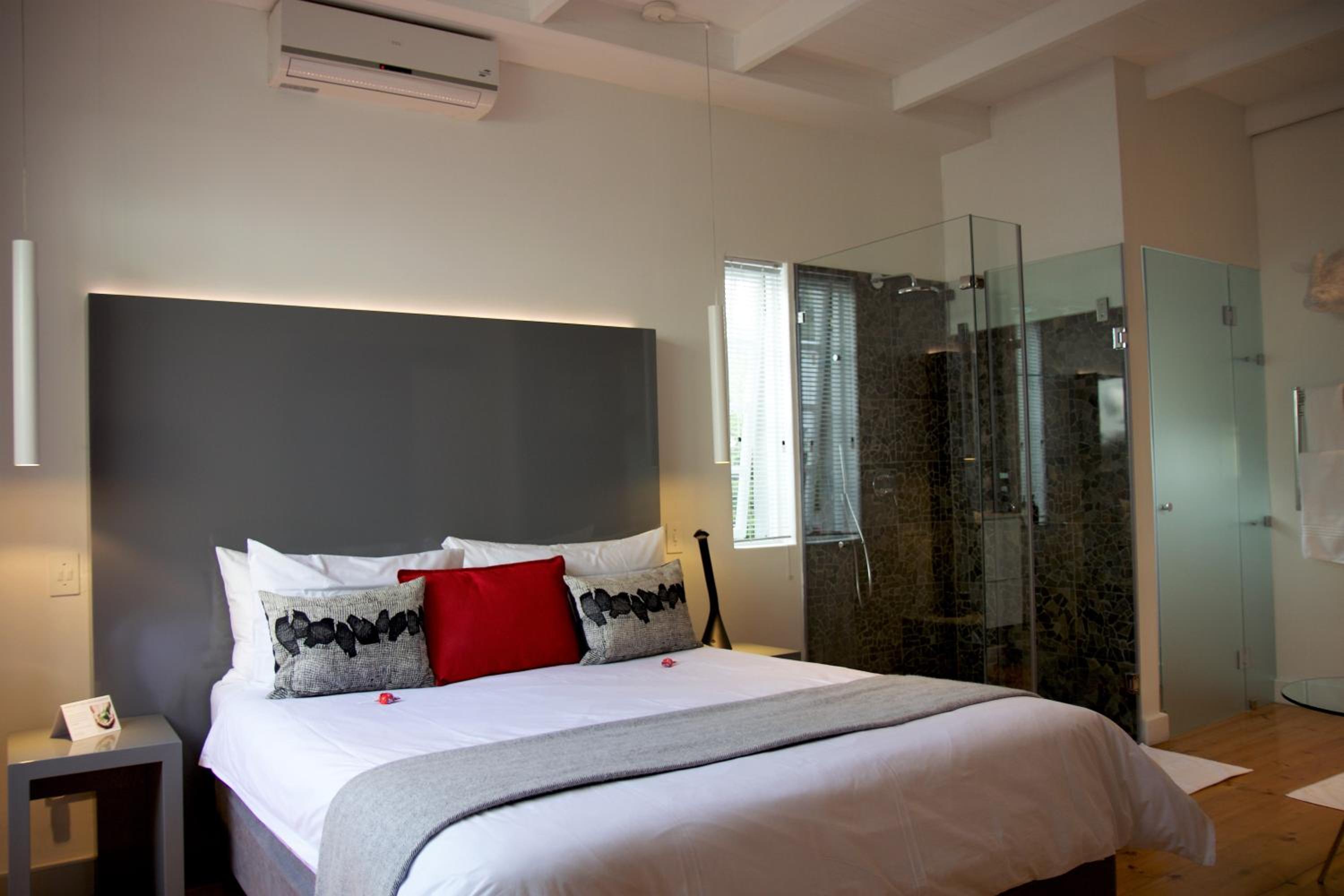 Classic, Double Bed, No View, Dysart Boutique Hotel 3/6