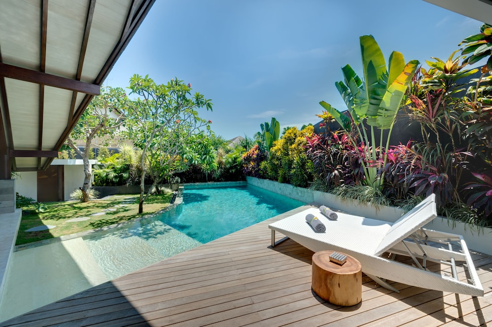 The Layar - Designer Villas & Spa 28/50